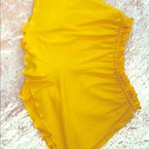 Cute yellow shorts